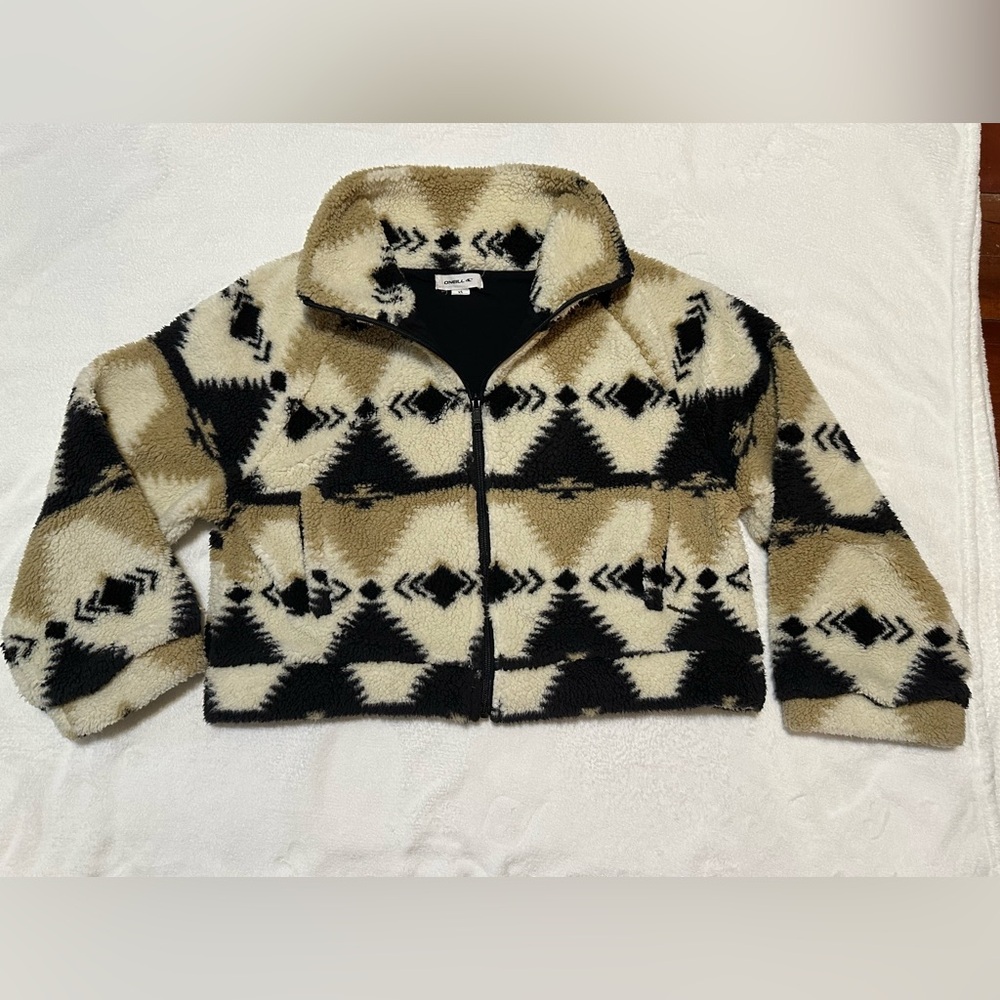 O’NIELL Zip Up Crop Fleece Jacket. Size XS. Black, Beige, Cream Aztec Print